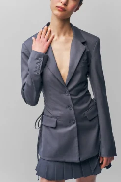 Delila Blazer