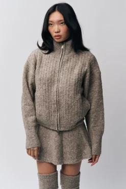 Mila Zip Up