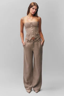 Pamela Trouser