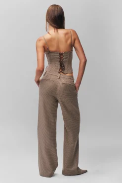 Pamela Trouser