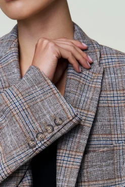 The Perfect Oversized Tarten Blazer